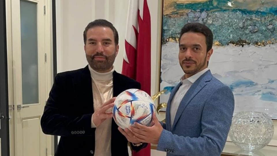 الدكتور سمايلي في قطر قريباً - صورة مميزة صورة مميزة: الدكتور سمايلي في قطر قريباً