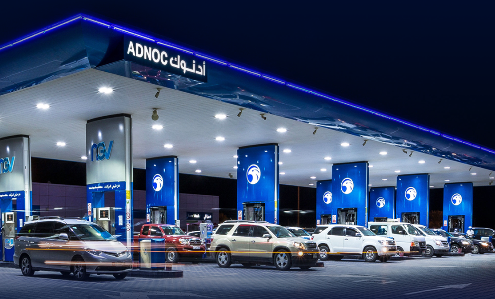 أدنوك الإماراتية تقترب من شراء نصف محطات توتال في مصر
