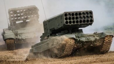 كييف تبدأ استخدام القنابل العنقودية مقابل الأسلحة عالية الدقة الروسية