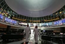 خبراء يحذرون: رفع الفائدة الأميركية قد يرفع كلفة تمويل شركات الخليج