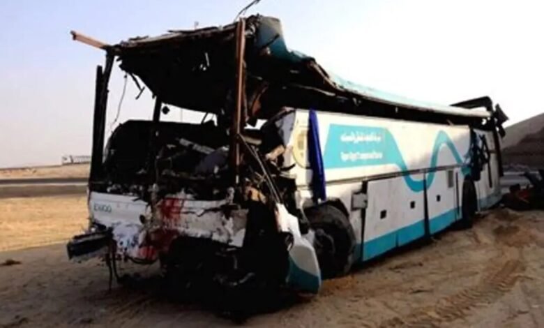 تحقيق رسمي مطلوب بعد مقتل 21 في حادث حافلة على طريق دهب–نويبع