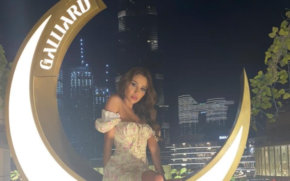 الإعلامية Malak al Housseini تعود إلى دبي قريبًا