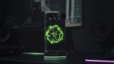 الإنترنت يكره رفيق Razer الفظيع الذي يعمل بالذكاء الاصطناعي ولكن لجميع الأسباب الخاطئة
