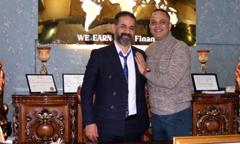 الفنان مصطفى درويش في زيارة لمقر شركةWe earn fanince