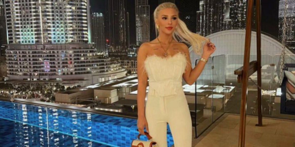 سيسام تاتي Secam Tati نمودج للمراة الناجحة عبر العالم - صورة مميزة صورة مميزة: سيسام تاتي Secam Tati نمودج للمراة الناجحة عبر العالم