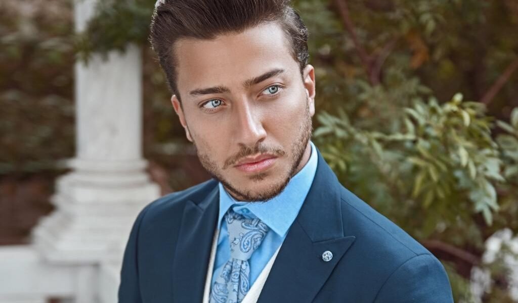 عارض الأزياء إيليو ناضر يحضر لمجموعة مشاريع وازنة لصيف ٢٠٢١ - صورة مميزة صورة مميزة: عارض الأزياء إيليو ناضر يحضر لمجموعة مشاريع وازنة لصيف ٢٠٢١