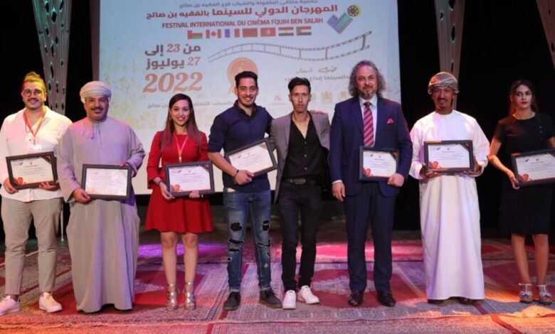 فاز المخرج والفنان يوسف علاري بجائزة أفضل ممثل عن فيلمه صلاة العشاء