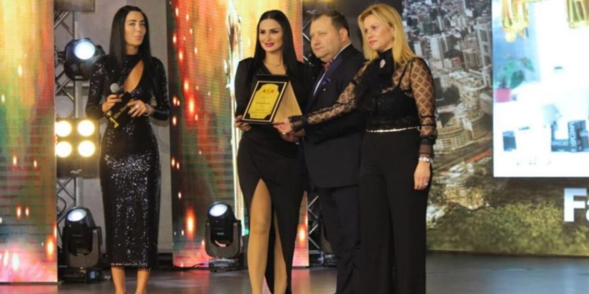 فرح رمّال أفضل خبيرة تجميل لعام ٢٠٢١