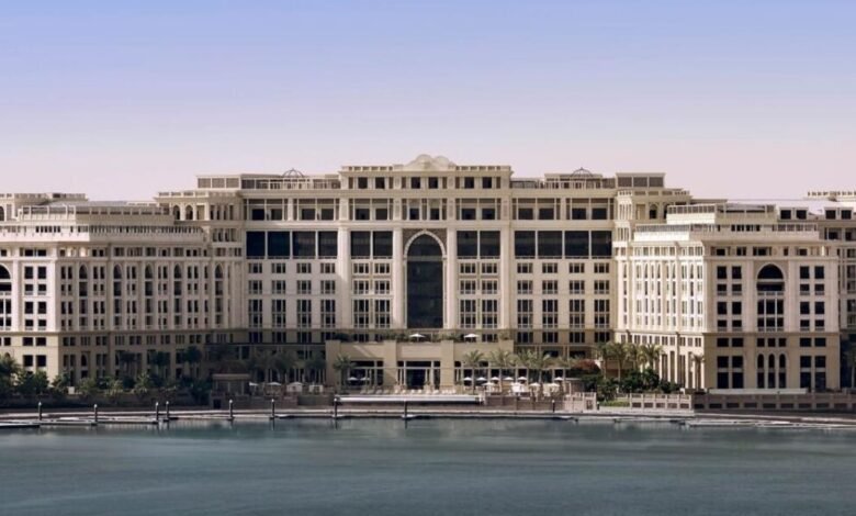 فنادق دبي بلازو فيرساتشي يرفع سقف التوقعات